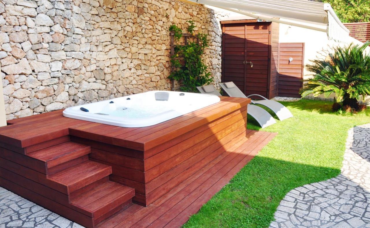 Una Spettacolare Vista Mare - Casa Con Jacuzzi ベルジェッジ エクステリア 写真
