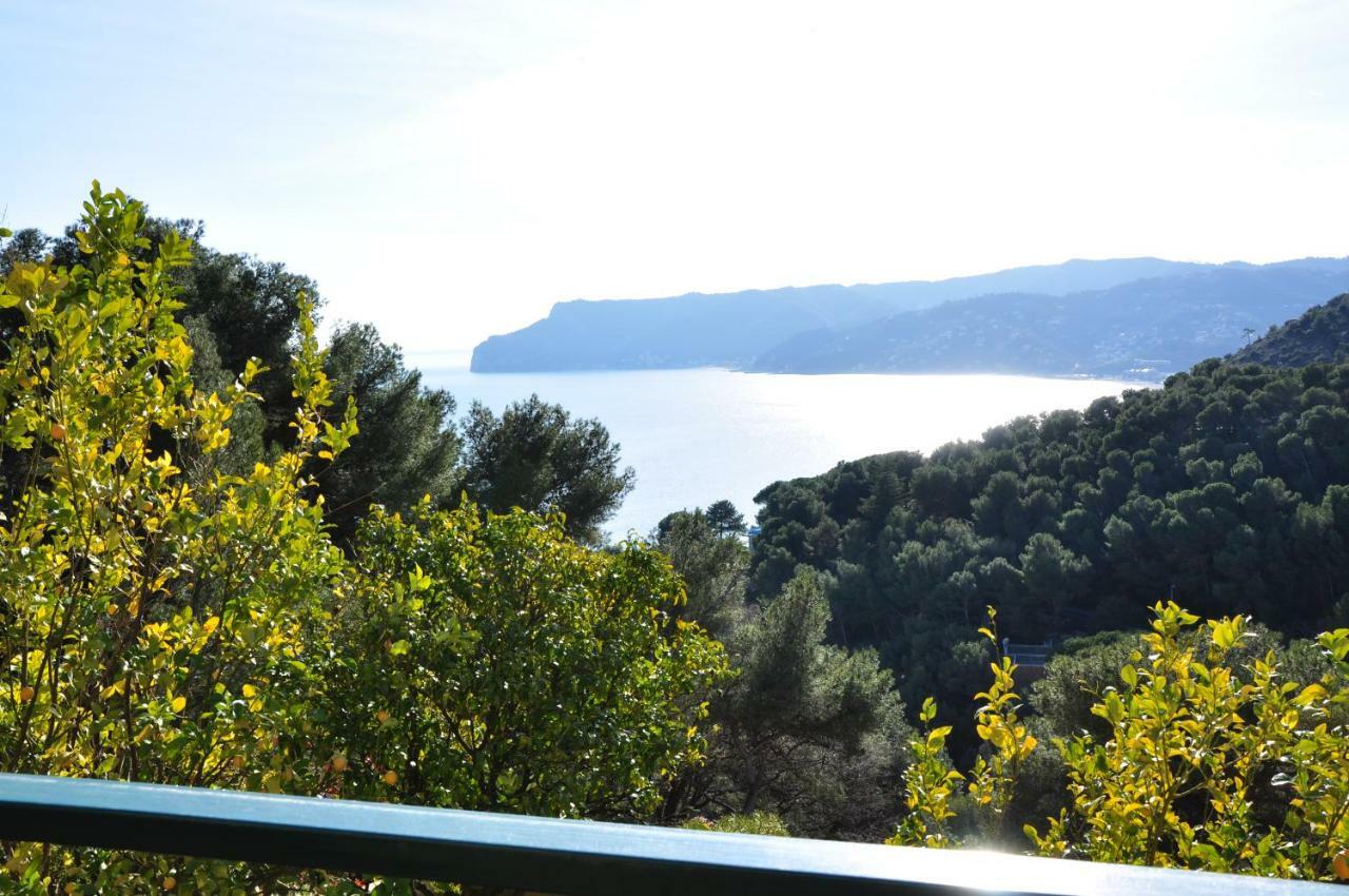 Una Spettacolare Vista Mare - Casa Con Jacuzzi ベルジェッジ エクステリア 写真
