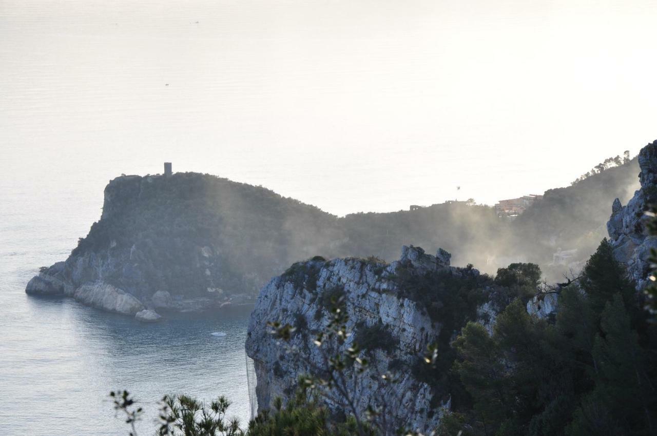 Una Spettacolare Vista Mare - Casa Con Jacuzzi ベルジェッジ エクステリア 写真